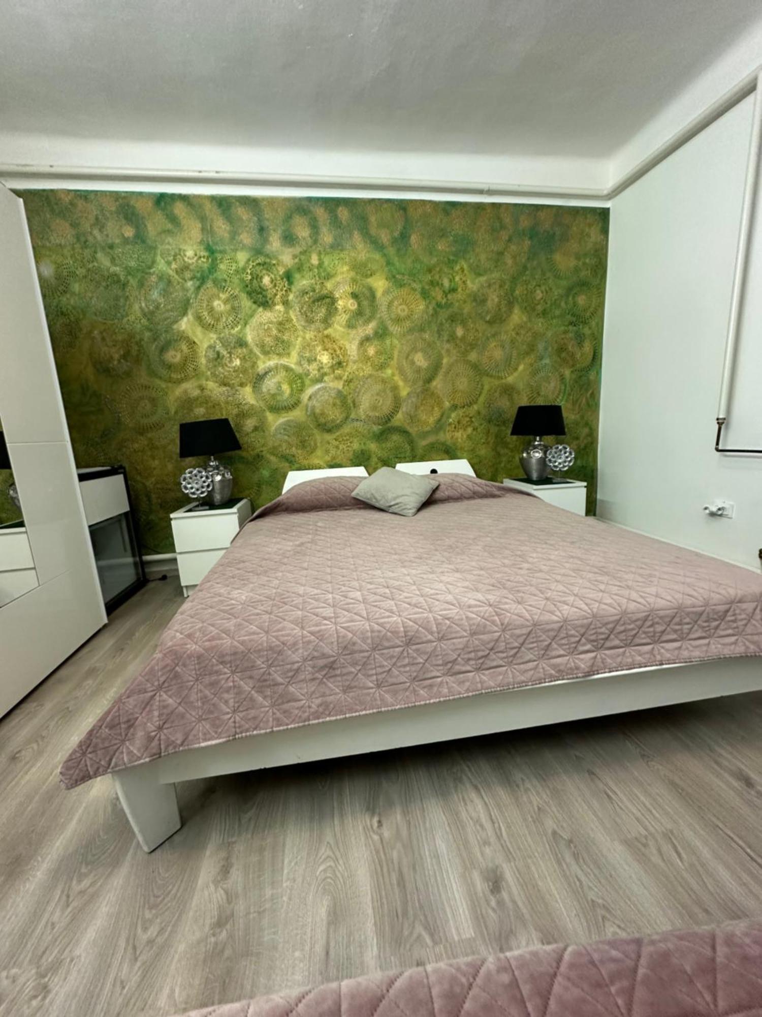 Airport17 B&B Vecsés Extérieur photo