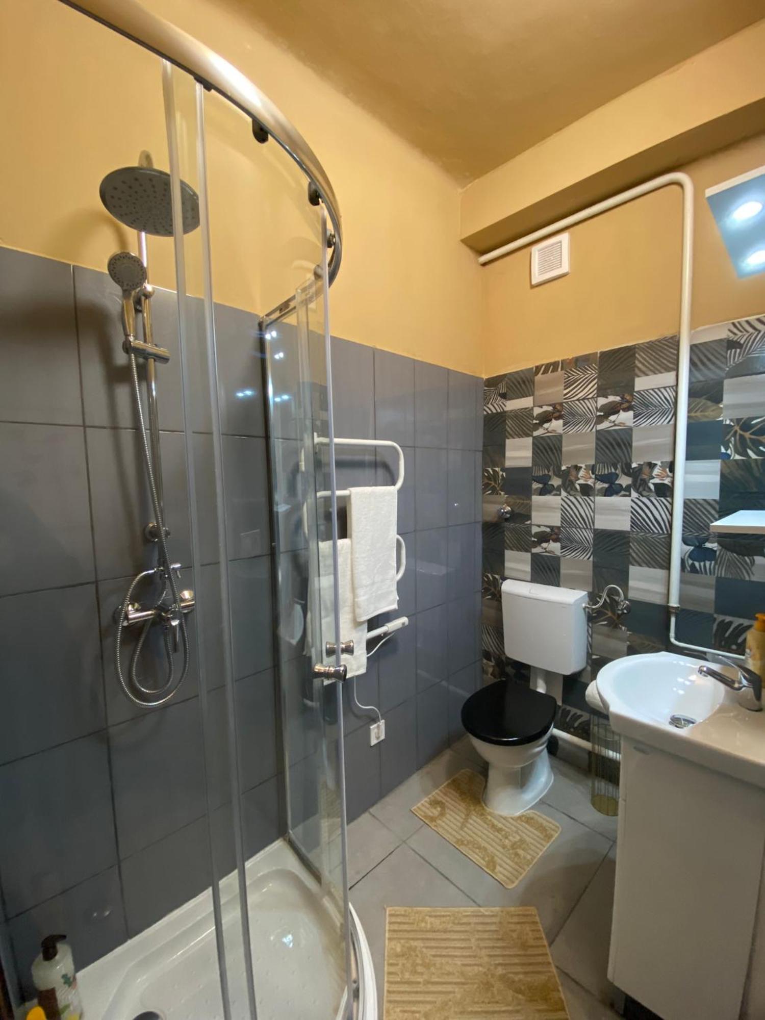 Airport17 B&B Vecsés Extérieur photo