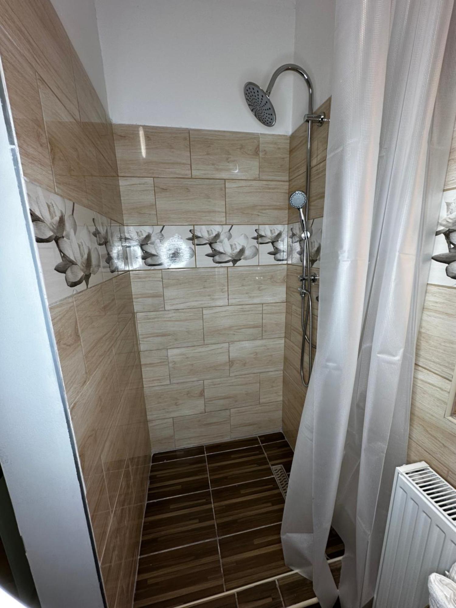 Airport17 B&B Vecsés Extérieur photo